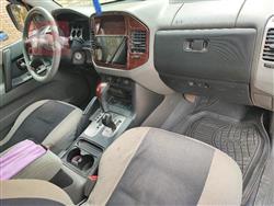 ميتسوبيشي باجيرو